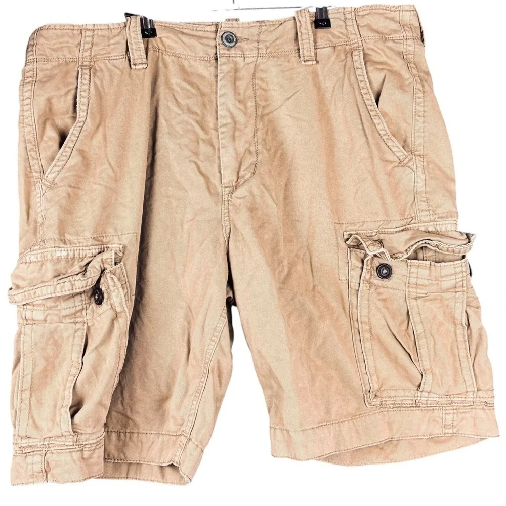 American Eagle Outfitters Classic Length Y2K Cargo Shorts – Sz 38 (Excellent)